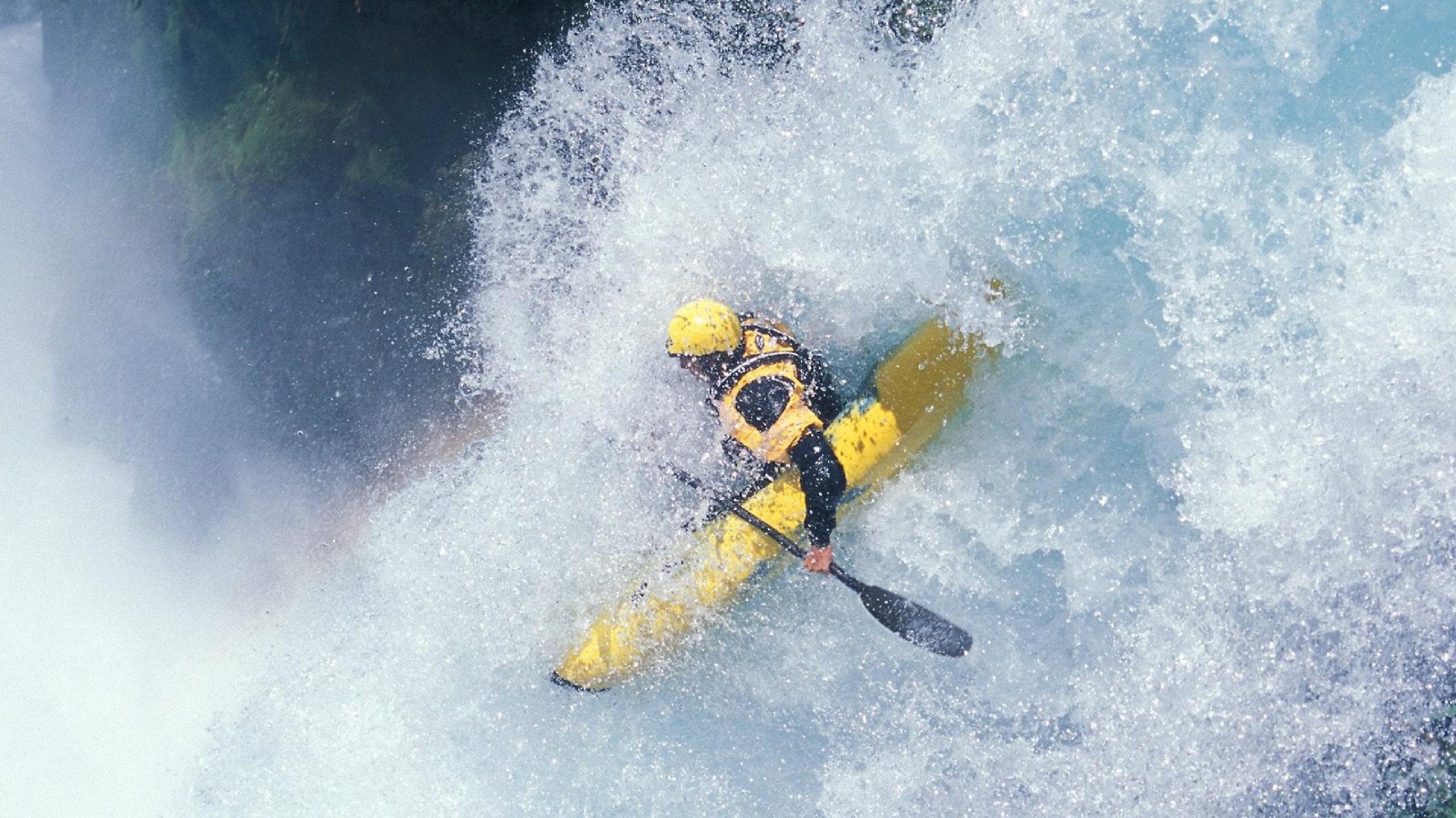 《亚洲电竞崛起：多国战队实况直击》，亚洲电竞项目